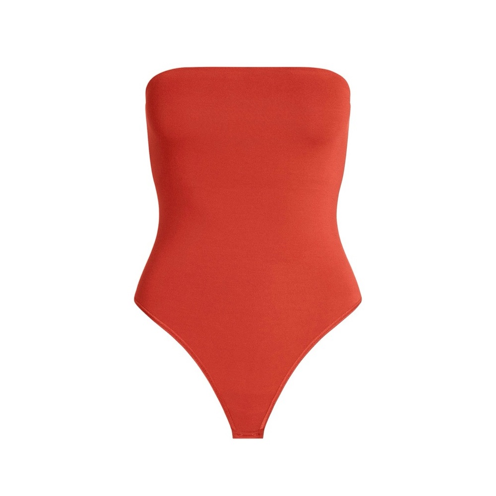 NWT, SKIMS SMOOTH LAYERS STRAPLESS BODYSUIT